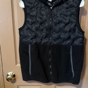 Old Navy Black Puffer Vest for Kids